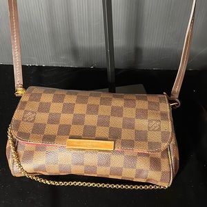 Louis Vuitton Favorite MM Damier Ebene Clutch Crossbody (DU1166)
